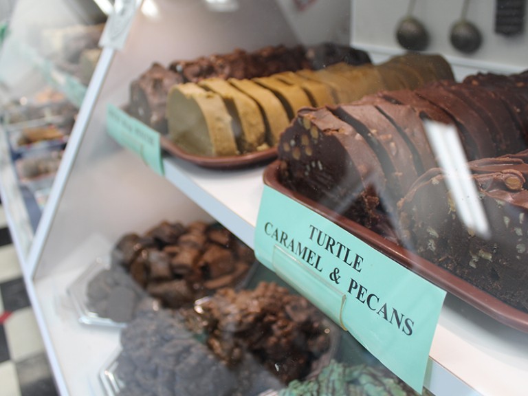 Essential Guide to Kitchen Kettle Village | Discover Lancaster