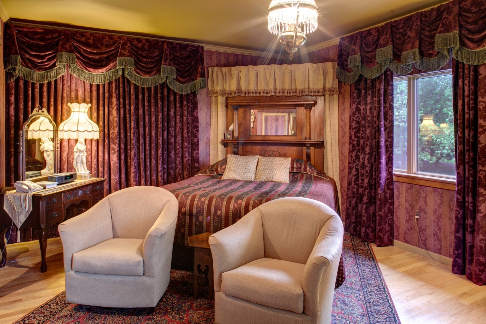 Twin Pine Manor Bed Breakfast Discover Lancaster