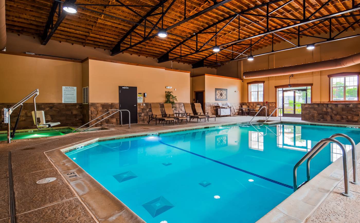 Hotel With Hot Tub And Indoor Pool Hotels With Indoor Pools Hot Tub